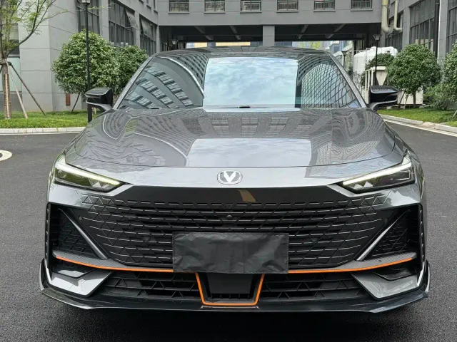 Changan UNI-V — Фото автомобиля 2