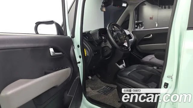 Kia RAY Новый Kia Ray Signature — Фото автомобиля 9
