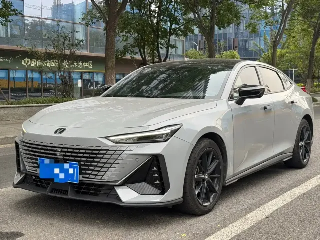 Фотография автомобиля — Changan UNI-V