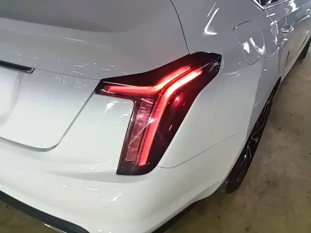 Cadillac CT5 — Фото автомобиля 7