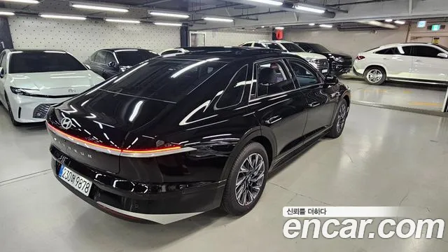 Hyundai Grandeur GN7 — Фото автомобиля 2