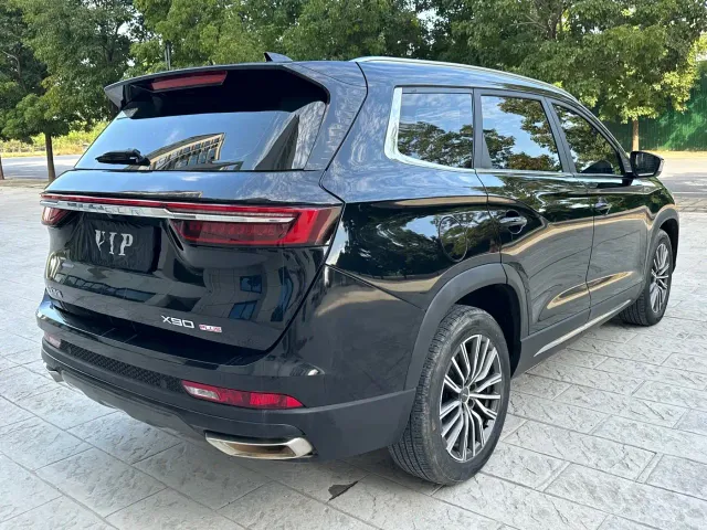 Jetour X90 Plus — Фото автомобиля 8