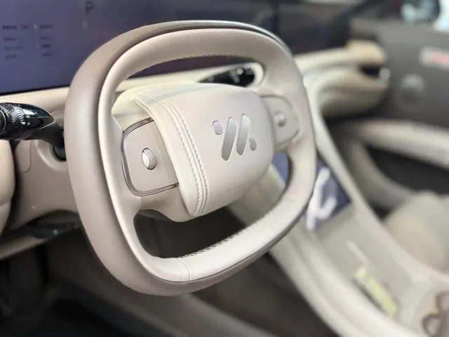 IM Motors L6 — Фото автомобиля 4
