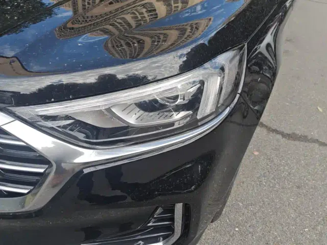 Ford Edge — Фото автомобиля 5