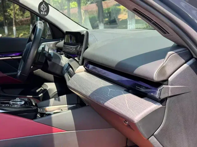 BMW 5 Series — Фото автомобиля 7
