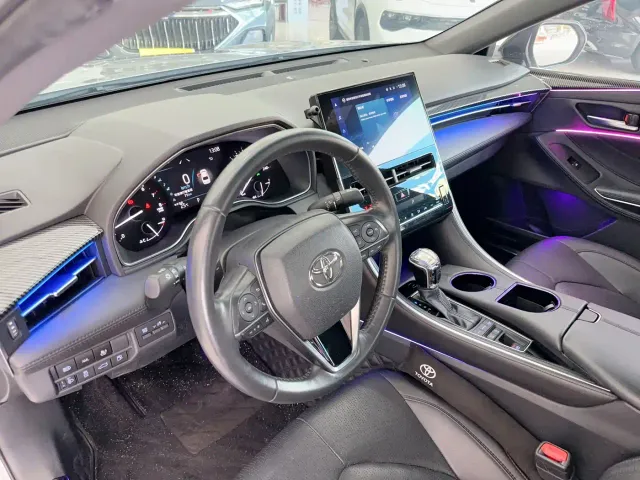 Toyota Avalon — Фото автомобиля 13
