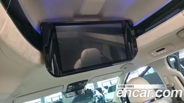 Kia Canival Carnival 4 поколение Бензин 7 мест Hi-Limousine — Фото автомобиля 12