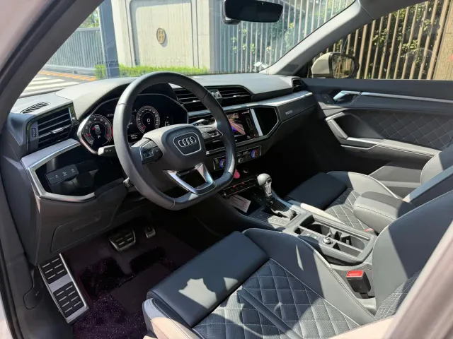 Audi Q3 — Фото автомобиля 12