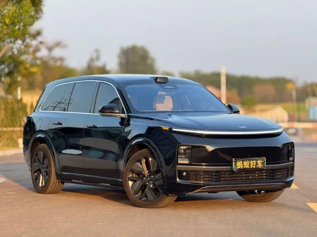 Li Auto L9 — Фото автомобиля 3