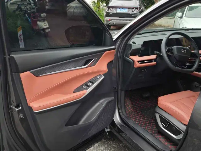 Changan CS75 Plus — Фото автомобиля 9