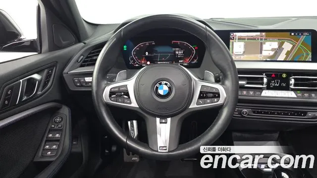 BMW 1 Series F40 — Фото автомобиля 12