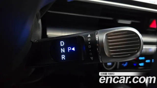 Hyundai Ioniq 6 — Фото автомобиля 12