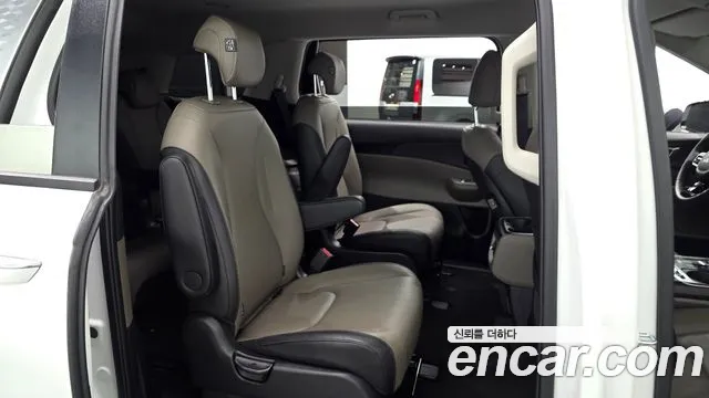 Kia Carnival 4th Gen — Фото автомобиля 17
