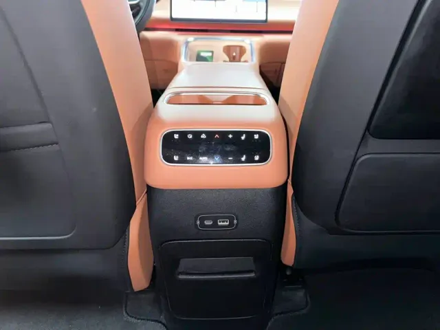 Leapmotor Leapmotor C16 2026 Model Year EV 630 LiDAR Premium Edition 6-Seater — Фото автомобиля 21