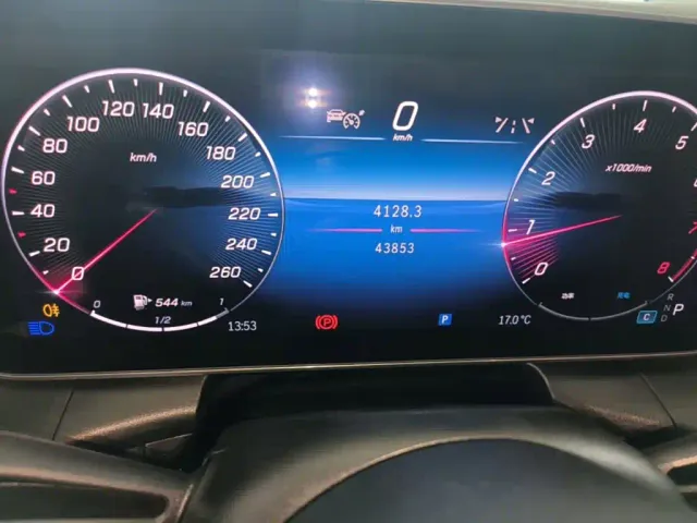 Mercedes-Benz GLC-Class — Фото автомобиля 11