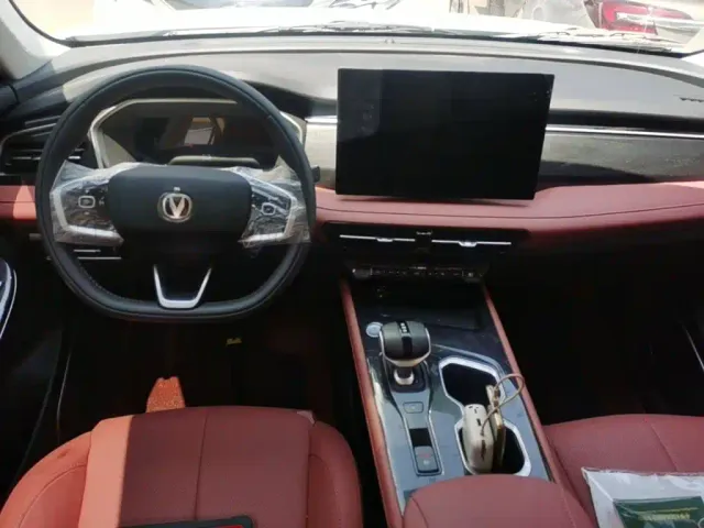 Changan CS75 — Фото автомобиля 5