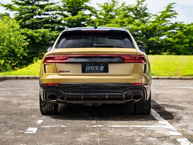 Audi RS Q8 — Фото автомобиля 4