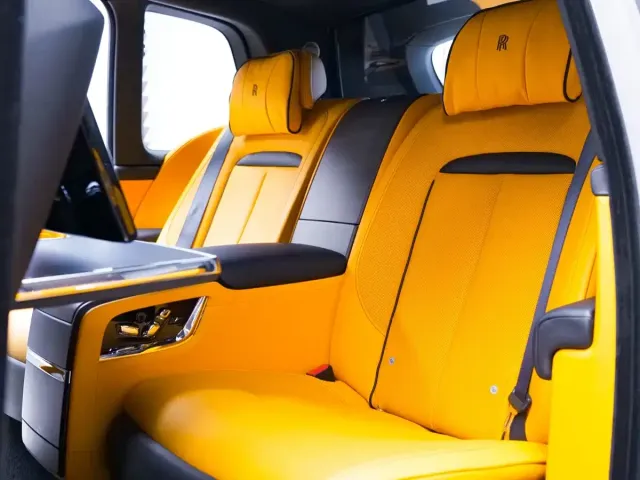 Rolls-Royce Cullinan — Фото автомобиля 23