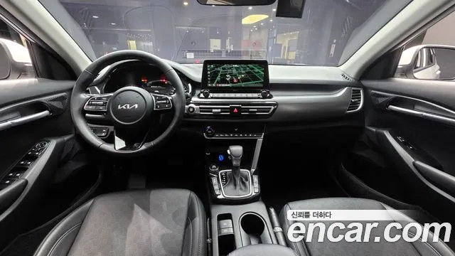 Kia Seltos — Фото автомобиля 10