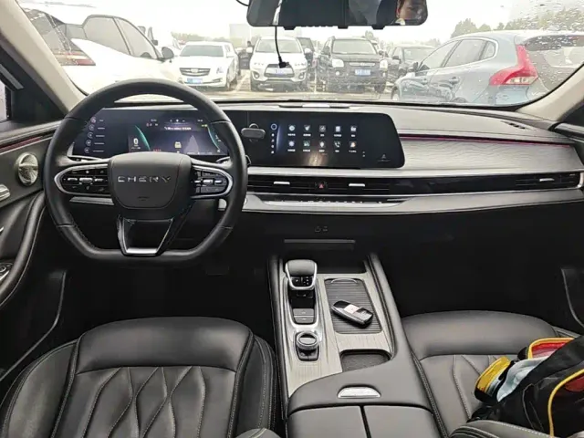 Chery Arrizo 8 — Фото автомобиля 9
