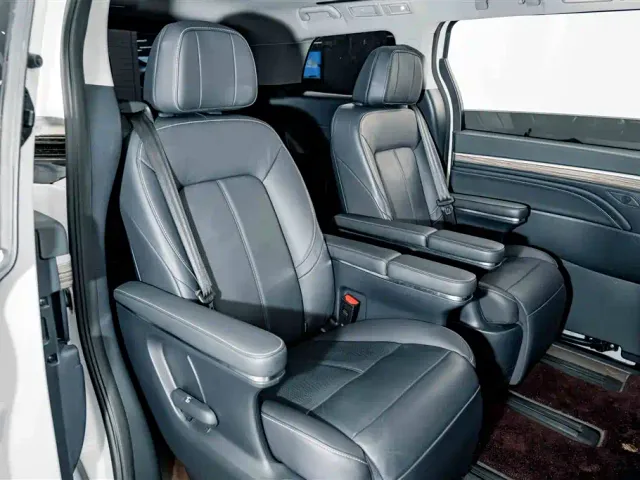 GAC Trumpchi M8 — Фото автомобиля 21