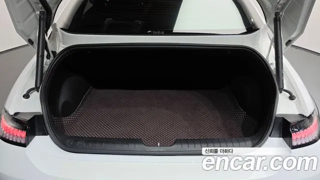 Hyundai Ioniq 6 — Фото автомобиля 28