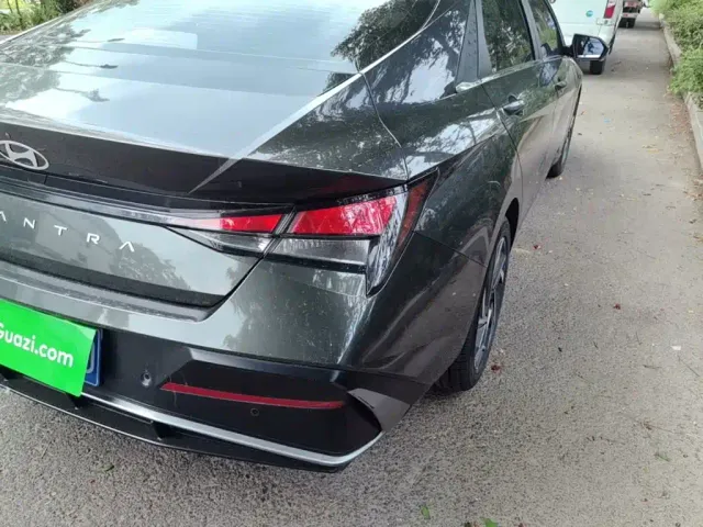 Hyundai Elantra — Фото автомобиля 7
