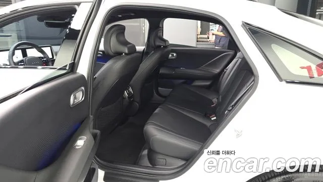 Hyundai Ioniq 6 — Фото автомобиля 11