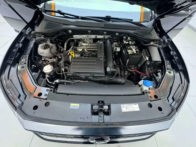Volkswagen Passat — Фото автомобиля 8