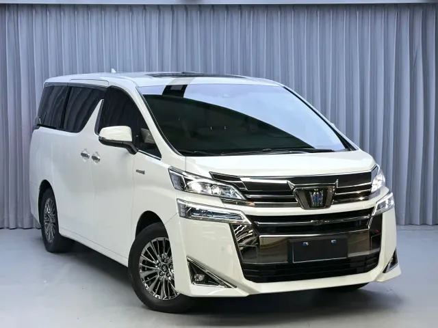Toyota Vellfire — Фото автомобиля 3