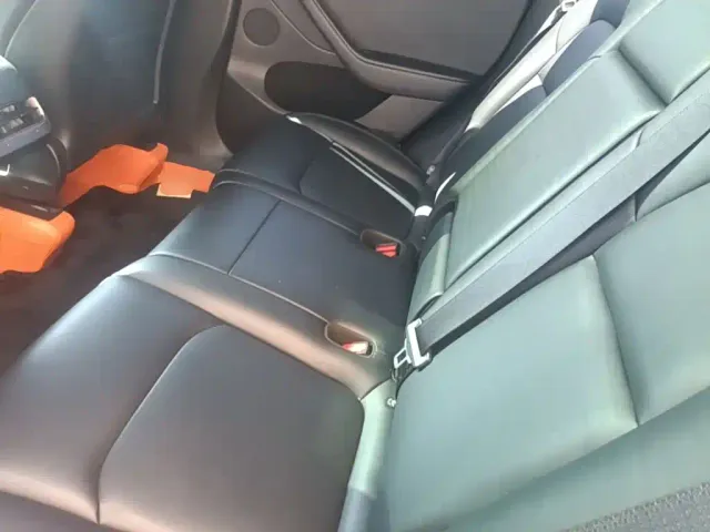 Tesla Model Y — Фото автомобиля 16