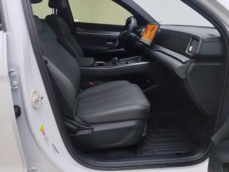 BYD Song Pro New Energy 2025 2nd Generation Smart Drive Edition DM-i 75KM Leading Type — Фото автомобиля 8