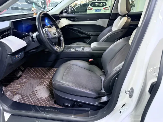 Ford Mondeo — Фото автомобиля 8