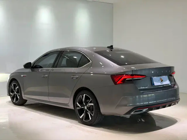 Skoda Octavia — Фото автомобиля 4
