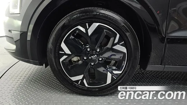 Kia Niro Niro (New) — Фото автомобиля 5