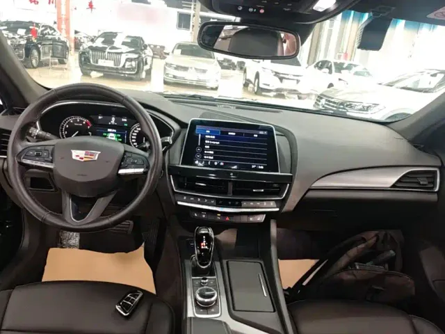 Cadillac CT5 — Фото автомобиля 9