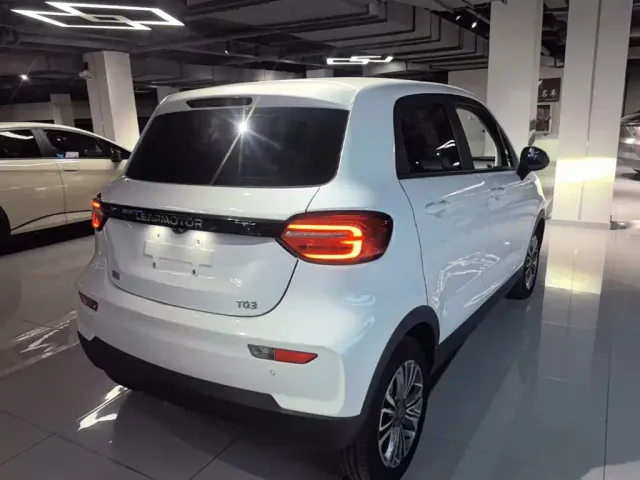 Leapmotor T03 — Фото автомобиля 6