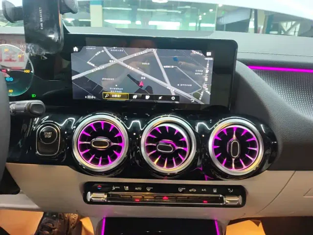 Mercedes-Benz EQA — Фото автомобиля 12