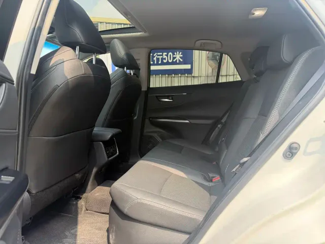 Toyota Venza — Фото автомобиля 11
