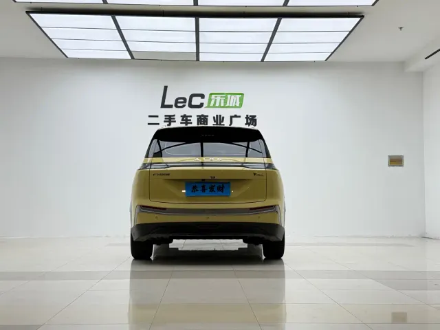 GAC Aion Y — Фото автомобиля 12