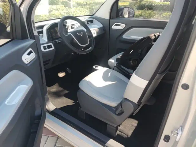 Wuling Hongguang Mini EV — Фото автомобиля 15