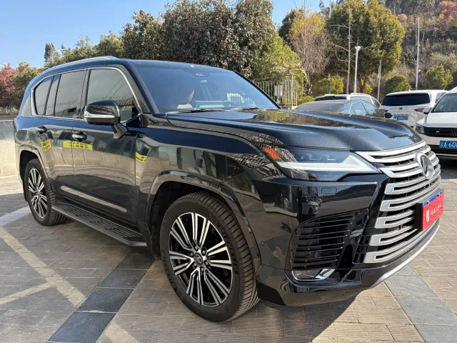 Lexus LX — Фото автомобиля 4