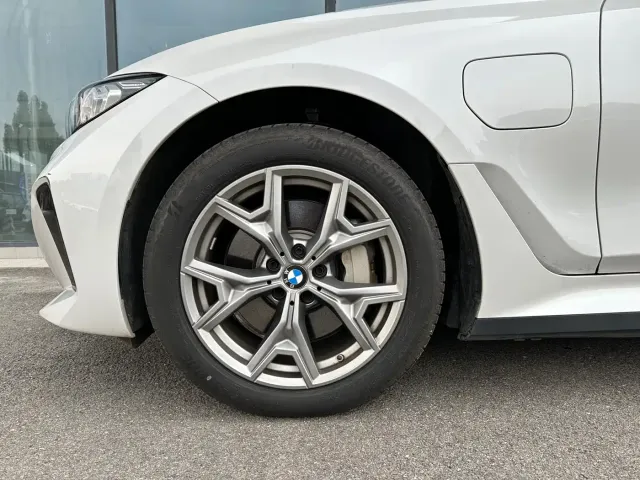 BMW i3 — Фото автомобиля 4