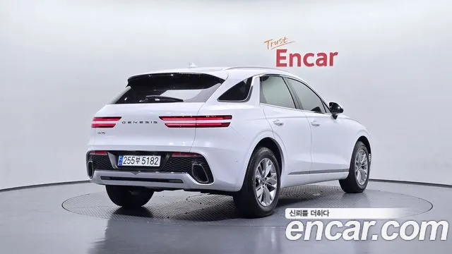 Genesis GV70 2.5T Бензин 2WD — Фото автомобиля 2