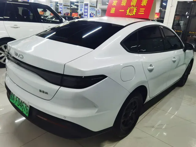 BYD Seal 05 DM-i — Фото автомобиля 6