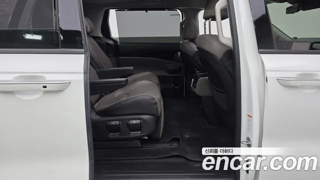 Kia Carnival 4th Gen — Фото автомобиля 12