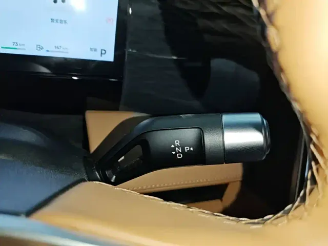 Geely Galaxy L7 — Фото автомобиля 13