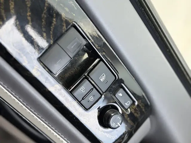 Toyota HIACE — Фото автомобиля 22