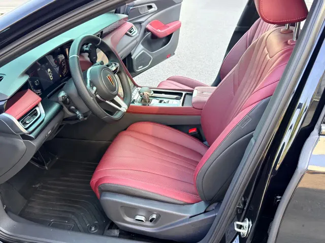 Hongqi H5 — Фото автомобиля 9