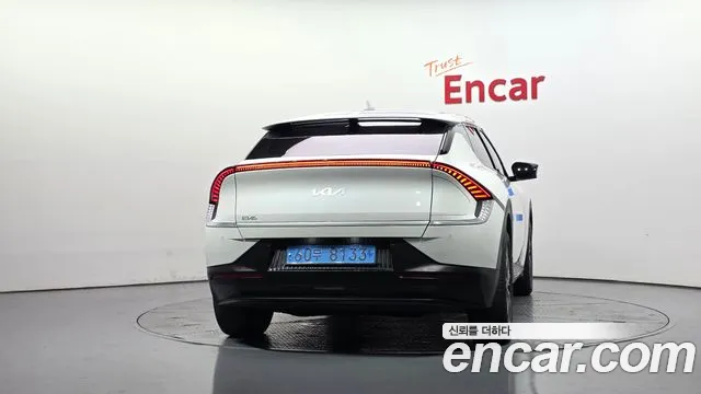 Kia EV6 — Фото автомобиля 4
